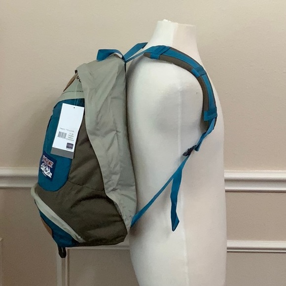 Jansport POWDERHORN backpack-Lt French Grey/Cilantro Grn - Picture 3 of 16
